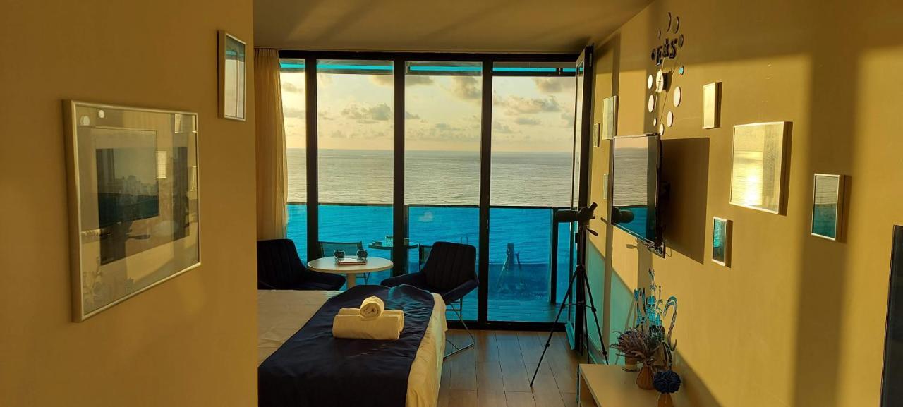Апартаменты E&S - Sunset&Sea View Батуми Экстерьер фото
