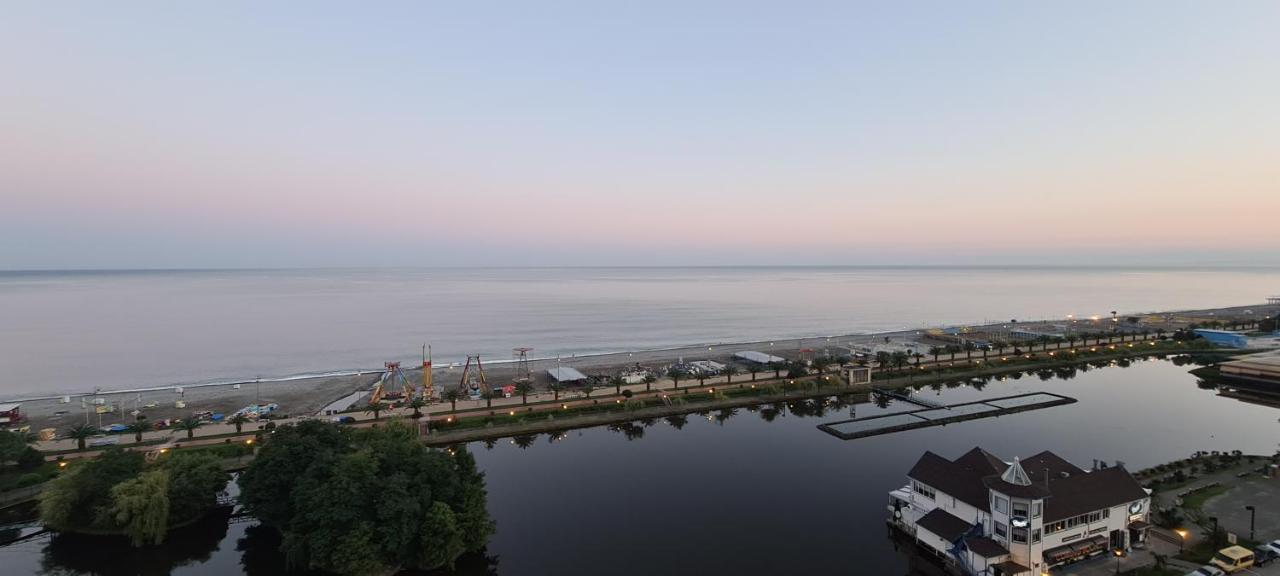 Апартаменты E&S - Sunset&Sea View Батуми Экстерьер фото