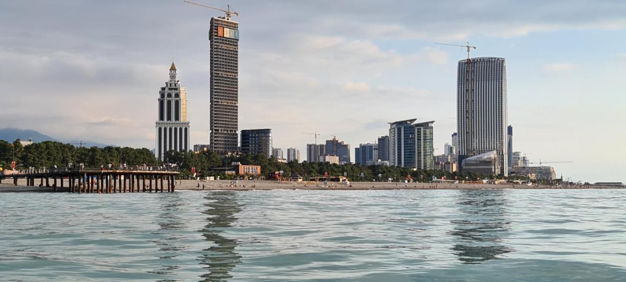 Апартаменты E&S - Sunset&Sea View Батуми Экстерьер фото